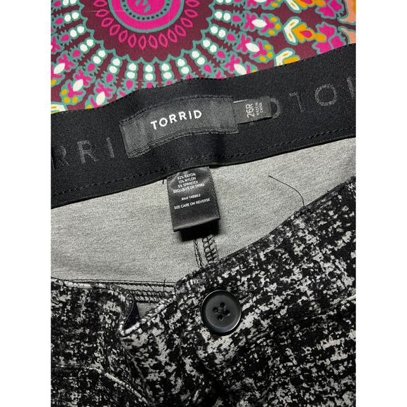 Torrid Black White Ponte Tweed Print Bootcut Pants Women's Plus Size 26 Regular - Picture 7 of 8